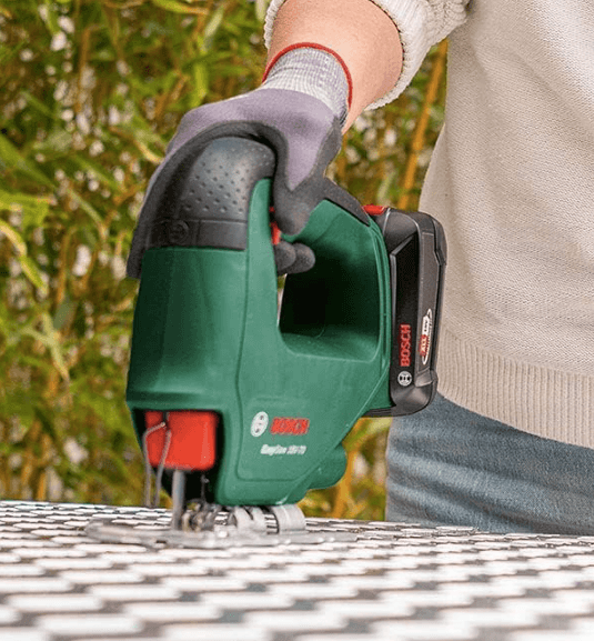 Bosch EasySaw 18V-70 – Seghetto Alternativo a Batteria